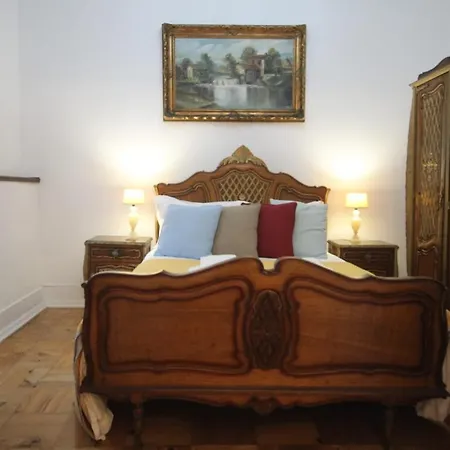 Antique M1 R1 - Amazing Double With Shared Bathroom In Marques Pombal