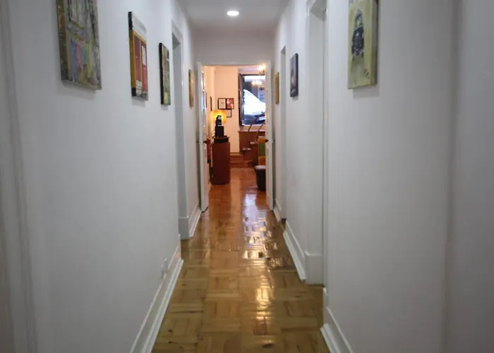 Antique M1 R1 - Amazing Double With Shared Bathroom In Marques Pombal