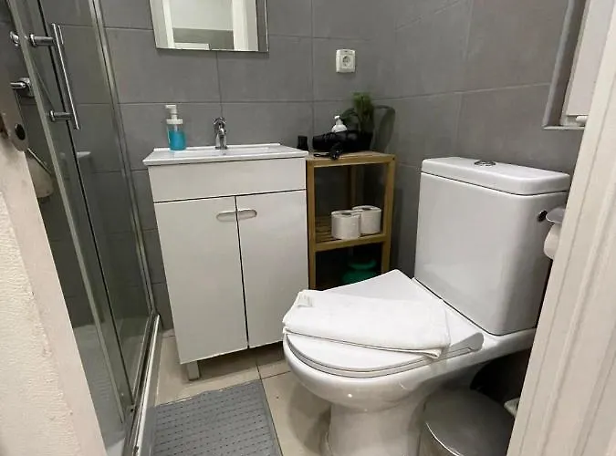 招待所 Antique M1 R1 - Amazing Double With Shared Bathroom In Marques Pombal 3*
