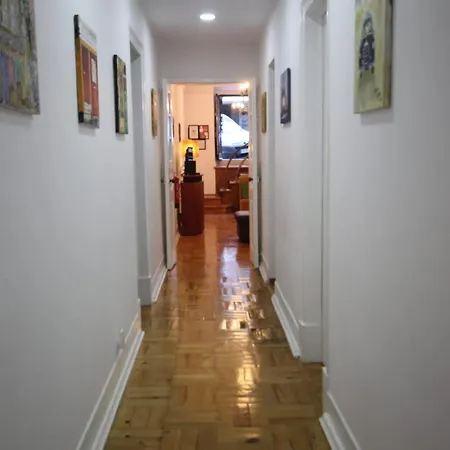 Antique M1 R1 - Amazing Double With Shared Bathroom In Marques Pombal